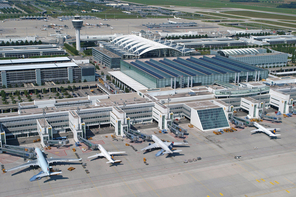 Entwässerung Flachdach Flughafen